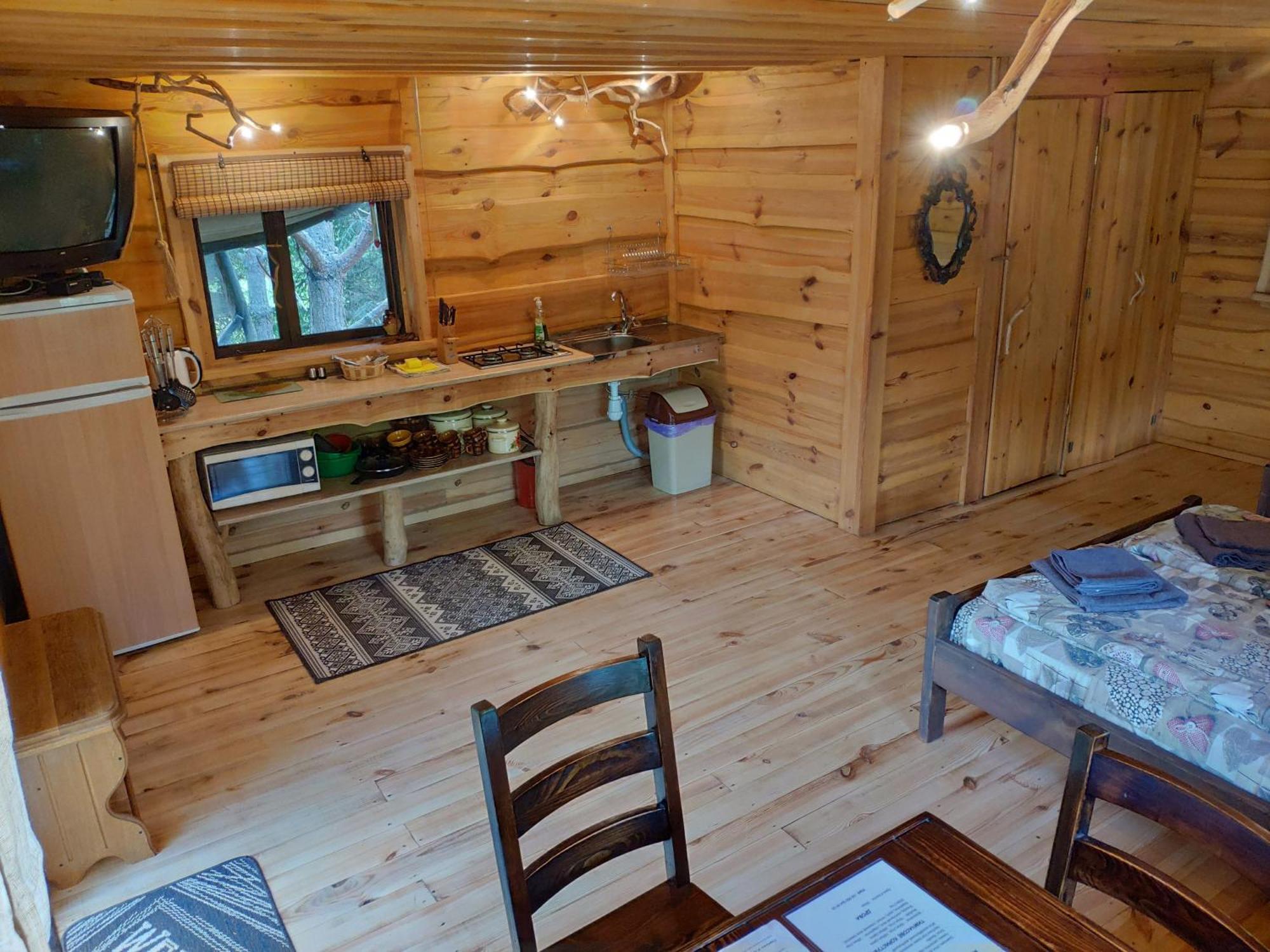 Zelenyi Rai Apartment Svityaz' Ruang foto